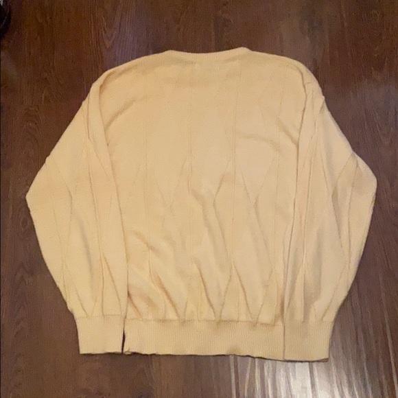 Christian Dior yellow orlon acrylic sweater - Picture 2 of 3